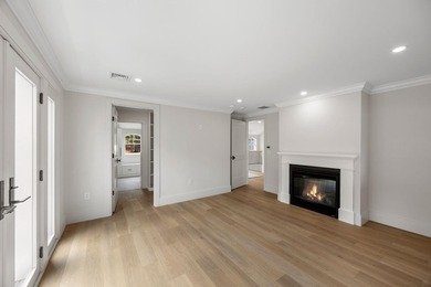 Introducing an extraordinary new waterfront estate on - photo 38