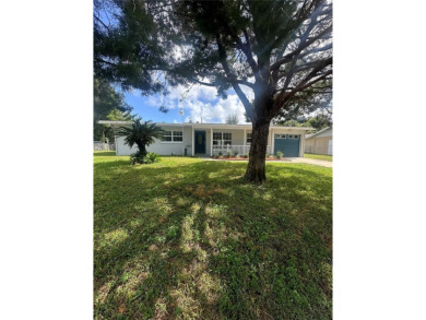 (private lake, pond, creek) Home For Sale in Sanford Florida