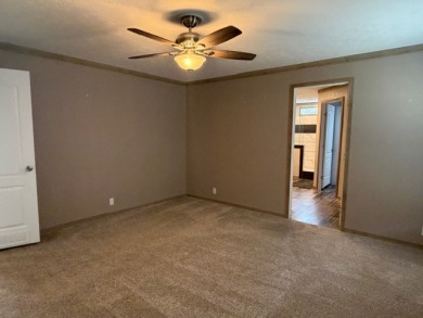 REDUCED! 21 Acres Near Lake! Like New 4 Bed/2 bath. - photo 38