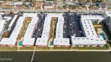 Move in ready! DIRECT RIVERFRONT! Bright & sunny 6th floor - photo 50
