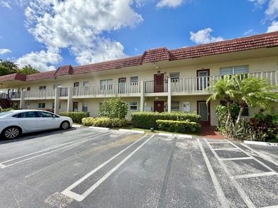 Welcome to tranquil 55+ living in the heart of West Delray - photo 3
