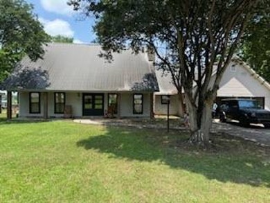 Lake Home For Sale in Saint Joseph, Louisiana