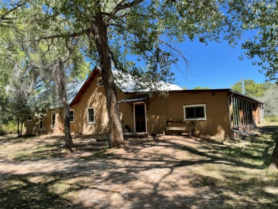 Lake Home For Sale in Abiquiu, New Mexico
