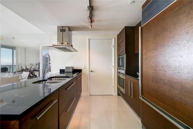 Motivated seller. Exceptional Corner 2BD / 2BA on the 40th floor