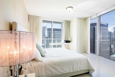 Motivated seller. Exceptional Corner 2BD / 2BA on the 40th floor