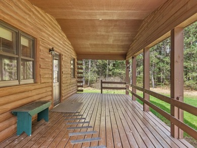 Log home on a wooded acreage in Saratoga! Majestic pines - photo 32