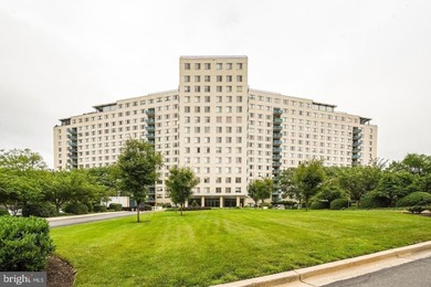 With an unbeatable location, outstanding amenities, utilities - photo 1