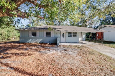 Back on Market No Fault of Seller. This move-in ready home is - photo 1