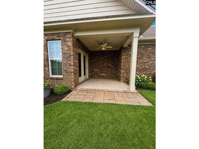 Well-maintained 3-bedroom, 2.5-bath home located in the - photo 3