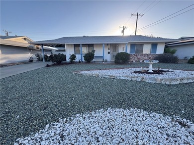 Enjoy the benefits of senior living here in this single story - photo 1
