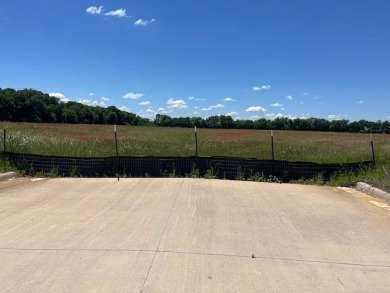 Lake Texoma Acreage Active Under Con in Pottsboro Texas