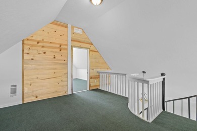 RECENTLY UPDATED WELL! This spacious home offers a comfortable - photo 22