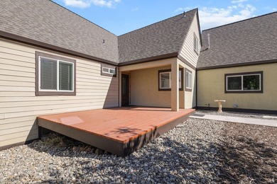 RECENTLY UPDATED WELL! This spacious home offers a comfortable - photo 31