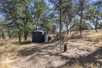 RECENTLY UPDATED WELL! This spacious home offers a comfortable - photo 44