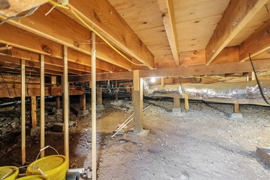 RECENTLY UPDATED WELL! This spacious home offers a comfortable - photo 47