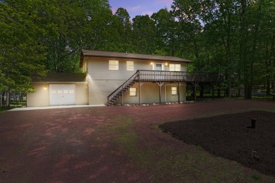 Lake Home For Sale in Albrightsville, Pennsylvania