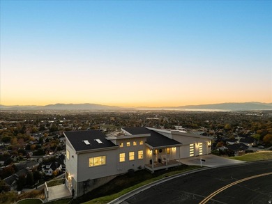 The views alone take your breathe away!! This house is unlike - photo 4