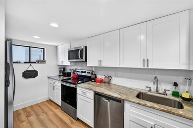 TURN-KEY RIVERFRONT RESIDENCE | DEEDED 27' BOAT SLIP | GULF