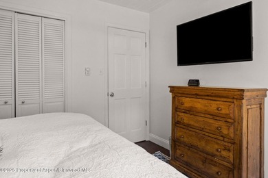 LEAST EXPENSIVE 3 BEDROOM IN THE CORE! Beautifully renovated - photo 14