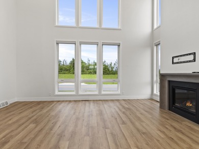 Located in one of Oak Creeks finest communities, this home - photo 11