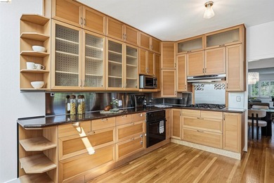 Located on the Piedmont side of Montclair, this 3-bedroom - photo 12