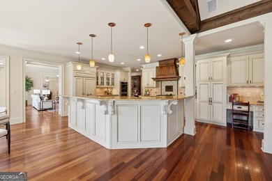 HOME IS LISTED UNDER APPRAISAL. Luxurious Golf Course Manor with - photo 13