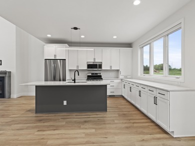 Located in one of Oak Creeks finest communities, this home - photo 14