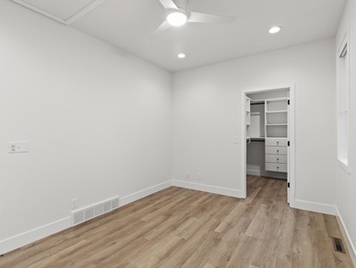 Located in one of Oak Creeks finest communities, this home - photo 18