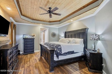 Welcome to an exquisite 4-bedroom, 3.5-bath residence gracefully - photo 30