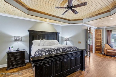 Welcome to an exquisite 4-bedroom, 3.5-bath residence gracefully - photo 31
