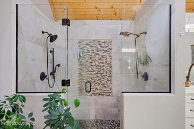 Welcome to an exquisite 4-bedroom, 3.5-bath residence gracefully - photo 40