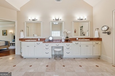 HOME IS LISTED UNDER APPRAISAL. Luxurious Golf Course Manor with - photo 45