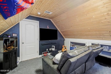 Welcome to an exquisite 4-bedroom, 3.5-bath residence gracefully - photo 50