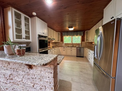 A Masterpiece of Waterfront Living: Experience the pinnacle of - photo 16
