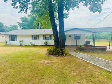 Lake Home For Sale in Eufaula, Oklahoma