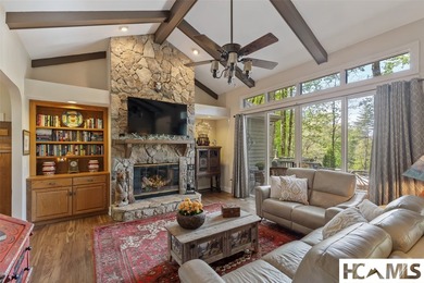 Charming Burlingame home with a brand-new roof, just a short - photo 12