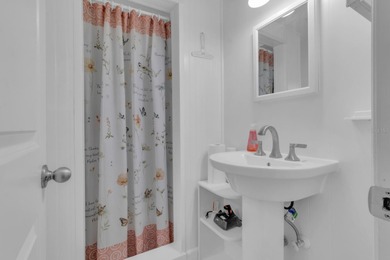 SELLER ASSISTING WITH BUYER FINANCING, 2/1 BUYDOWN ON THE - photo 31