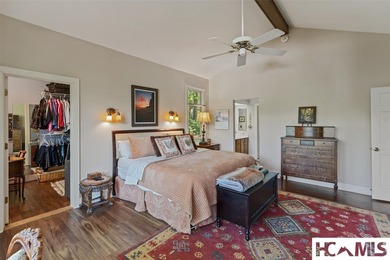 Charming Burlingame home with a brand-new roof, just a short - photo 33
