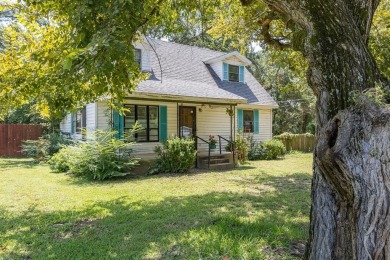 Lake Home For Sale in Tool, Texas