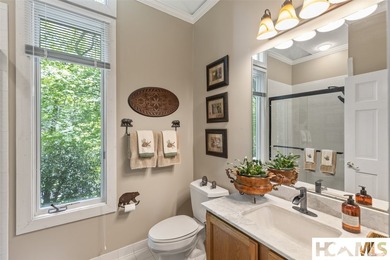 Charming Burlingame home with a brand-new roof, just a short - photo 50