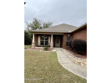 Immaculate 4 Bedroom Home in a Prime Location! Welcome to this - photo 2