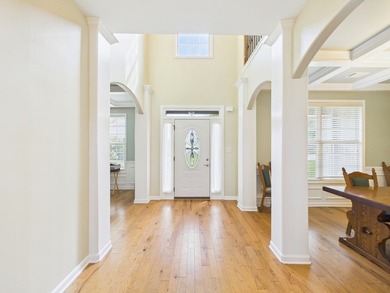 Beautiful Traditional Craftsman-style home in sought-after - photo 5