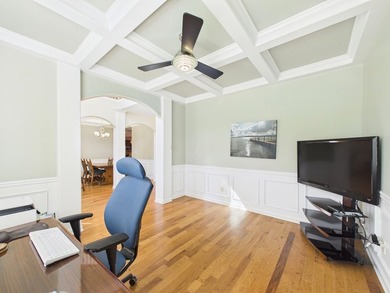 Beautiful Traditional Craftsman-style home in sought-after - photo 7