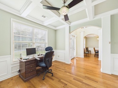 Beautiful Traditional Craftsman-style home in sought-after - photo 8