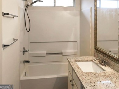 Excellent investment opportunity. This tenant-occupied townhome - photo 11