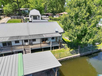 Stunning Lakefront Property on Lay Lake Discover your dream - photo 4