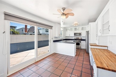 Welcome to this charming two-bedroom, two-bathroom home ideally - photo 5