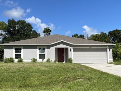 Fantastic newer CBS home located in Lakewood Park, large lot - photo 1