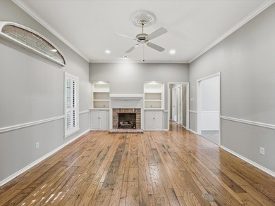 Nestled on over a third of an acre in a quiet cul-de-sac, this - photo 6