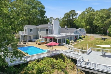 Unduplicated 3+ acre rambling waterfront estate on Lynnhaven Bay - photo 3